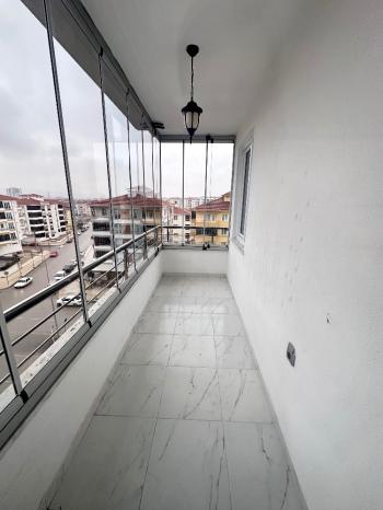 GÜVENAY - ÇORUM DR. SADIK AHMET CADDESİ SİTE İÇİ 3+1 BAKIMLI KİRALIK DAİRE