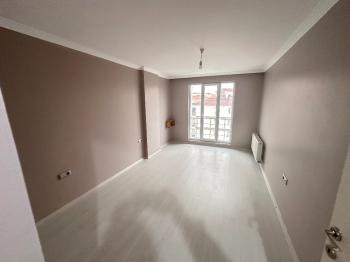 GÜVENAY - ÇORUM DR. SADIK AHMET CADDESİ SİTE İÇİ 3+1 BAKIMLI KİRALIK DAİRE