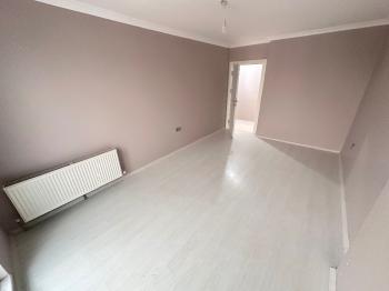 GÜVENAY - ÇORUM DR. SADIK AHMET CADDESİ SİTE İÇİ 3+1 BAKIMLI KİRALIK DAİRE