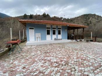 Güvenay - Çorum İskilip Merkezine 5 km Mesafede – 1.212 m² Müstakil Tapulu Bağ Evi