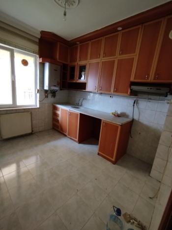 GÜVENAY - ÇORUM BAHÇELİEVLER CUMARTESİ PAZAR YAKINI  2+1 KİRALIK DAİRE