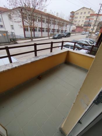 GÜVENAY - ÇORUM BAHÇELİEVLER CUMARTESİ PAZAR YAKINI  2+1 KİRALIK DAİRE