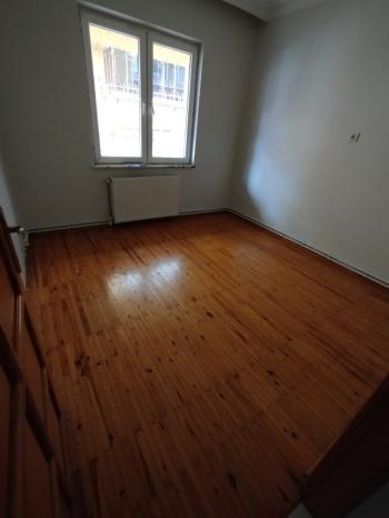 GÜVENAY - ÇORUM BAHÇELİEVLER CUMARTESİ PAZAR YAKINI  2+1 KİRALIK DAİRE