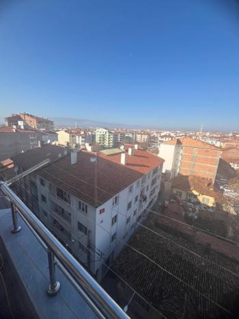 GÜVENAY - ÇORUM YAZI ÇARŞI HALK EĞİTİM YANI SATILIK 3+1 DAİRE
