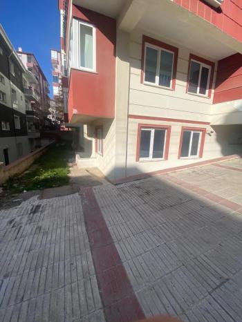 GÜVENAY – ÇORUM BAHÇELİEVLER OBA TAKSİ SALİM AKAYDIN CİVARI – 2+1 SATILIK DAİRE