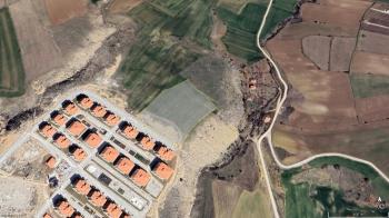 GÜVENAY - ÇORUM KURUÇAY TOKİ BİTİŞİĞİ İMARA SINIR SATILIK 13 DÖNÜM TARLA