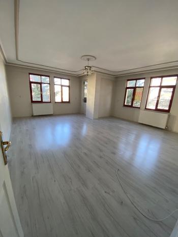 GÜVENAY - ÇORUM DR. İLHAN GÜREL CADDE ÜZERİ 3+1 KİRALIK DAİRE 