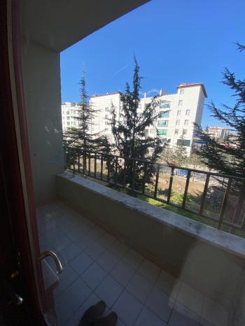 GÜVENAY - ÇORUM DR. İLHAN GÜREL CADDE ÜZERİ 3+1 KİRALIK DAİRE 