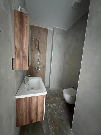 Çatalkoy Bolgesinde Dag ve Deniz Manzarali Dubleks Daireler