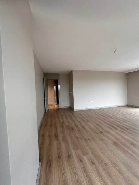 Akşemsettin Siris Yapı 2+1 Ön Cephe Büyük Satılık Daire