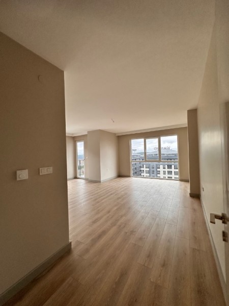 Akşemsettin Siris Yapı 2+1 Ön Cephe Büyük Satılık Daire
