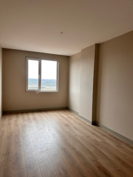Akşemsettin Siris Yapı 2+1 Ön Cephe Büyük Satılık Daire
