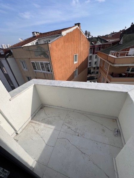 Akşemsettin'de Otoparklı 7.Kat 2+1 Sıfır Satılık Daire