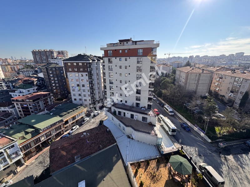 Çırçır Metro'ya Yakın Otoparklı Güvenlikli Site'de 9.Kat Sıfır Satılık Daire