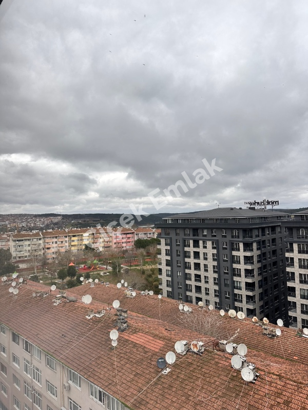 Akşemsettin Siris Yapı 2+1 Ön Cephe Büyük Satılık Daire