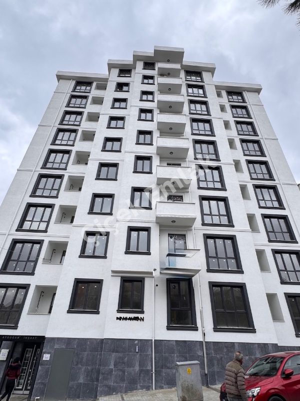 Akşemsettin'de Otoparklı 7.Kat 2+1 Sıfır Satılık Daire