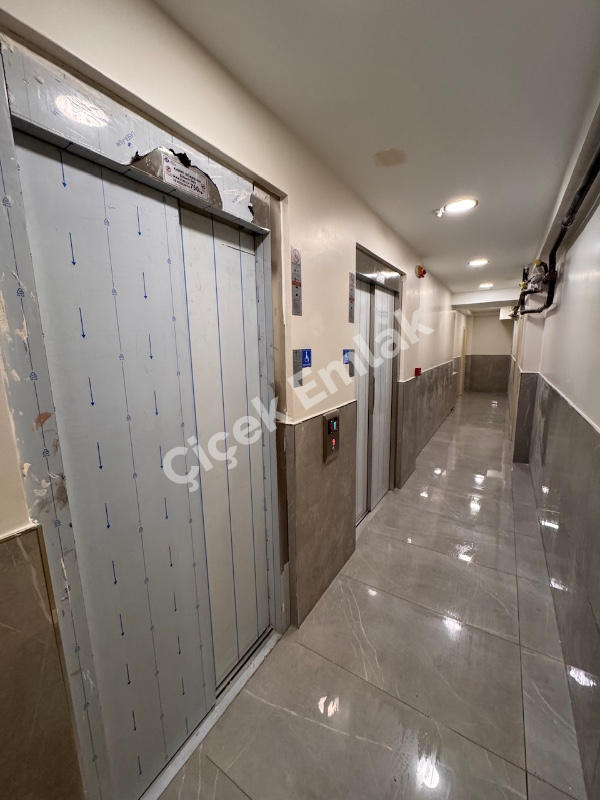 Akşemsettin'de Otoparklı 7.Kat 2+1 Sıfır Satılık Daire