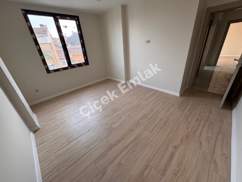 Akşemsettin'de Otoparklı 7.Kat 2+1 Sıfır Satılık Daire