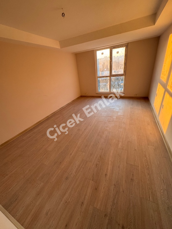 Alibeyköy Merkez'de 2+1 Arakat Sıfır Satılık Daire
