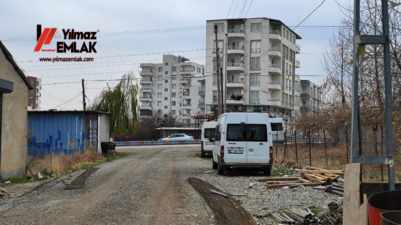 YILMAZ EMLAK'TAN GİRNE MAH.20 METRELİK YOLDA SATILIK 430 m² ARSA