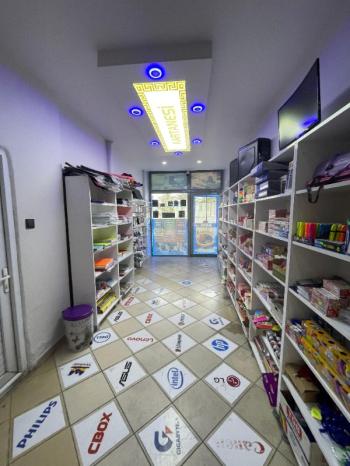 AFYON ÜÇOK EMLAKTAN İSTİKLAL MAH CADDE ÜZERİ SATILIK 50M² DÜKKAN