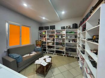 AFYON ÜÇOK EMLAKTAN İSTİKLAL MAH CADDE ÜZERİ SATILIK 50M² DÜKKAN