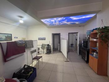 AFYON ÜÇOK EMLAKTAN SAHİPATA MAH SATILIK KÖŞE KONUMLU DÜKKAN