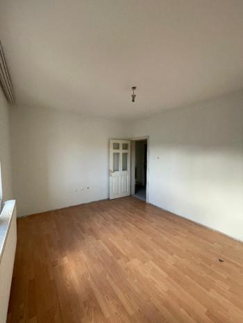 AFYON ÜÇOK EMLAKTAN OSMAN GAZİ MAH KİRALIK 3+1 DAİRE