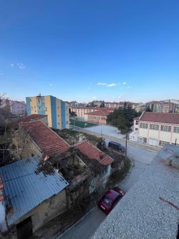 AFYON ÜÇOK EMLAKTAN  SÜMER MAH. KİRALIK 1+1