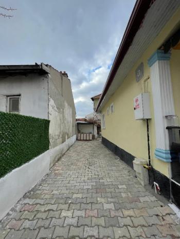 AFYON ÜÇOK EMLAKTAN SATILIK 3+1 MÜSTAKİL EV