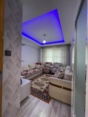 AFYON ÜÇOK EMLAKTAN SAHİPATA MAH SATILIK ARAKAT 3+1 DAİRE