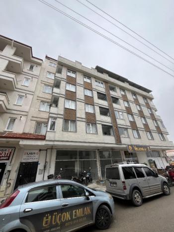 AFYON ÜÇOK EMLAKTAN ERENLER MAH YATIRIMLIK SATILIK 3+1 EŞYALI DAİRE