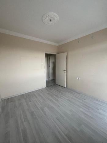 AFYON ÜÇOK EMLAKTAN YENİCE MAH KİRALIK 4+1 GENİŞ DAİRE