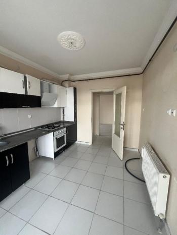 AFYON ÜÇOK EMLAKTAN YENİCE MAH KİRALIK 4+1 GENİŞ DAİRE