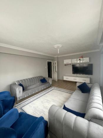 AFYON ÜÇOK EMLAKTAN SAHİPATA MAH SATILIK 3+1 DAİRE