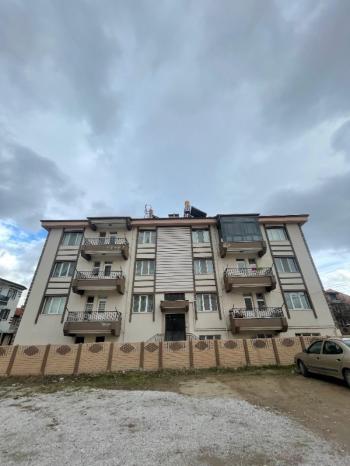 AFYON ÜÇOK EMLAKTAN SAHİPATA MAH SATILIK 3+1 DAİRE