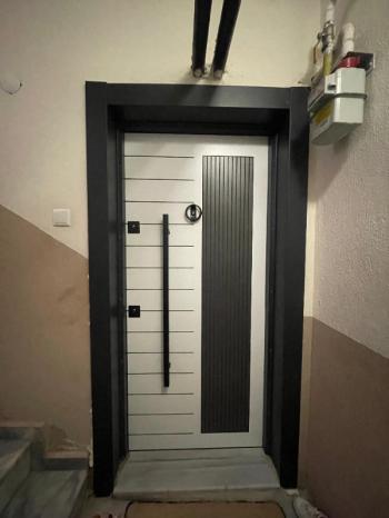 AFYON ÜÇOK EMLAKTAN SAHİPATA MAH SATILIK 3+1 DAİRE