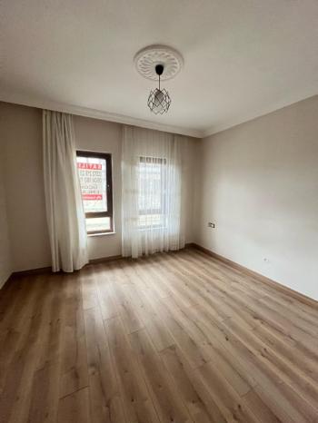 AFYON ÜÇOK EMLAKTAN ÇETİNKAYA TOKİDE SIFIR AYARINDA SATILIK 2+1 DAİRE