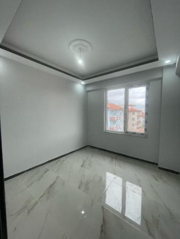 AFYON ÜÇOK EMLAKTAN SAHİPATA MAH DA SATILIK LÜKS 3+1 SIFIR DAİRELER