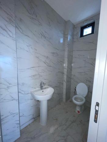 AFYON ÜÇOK EMLAKTAN SELÇUKLU MAH CADDE ÜSTÜ KİRALIK 100M² SIFIR DÜKKAN
