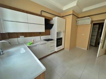 AFYON ÜÇOK EMLAKTAN ERKMEN CUMHURİYET MAH KİRALIK 4+1 DAİRE
