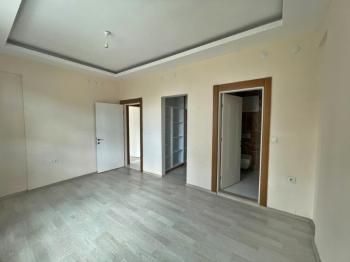 AFYON ÜÇOK EMLAKTAN ERKMEN CUMHURİYET MAH KİRALIK 4+1 DAİRE