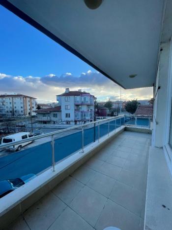 AFYON ÜÇOK EMLAKTAN ALİ İHSANPAŞA MAH KİRALIK 3+1 TEMİZ BAKIMLI DAİRELER