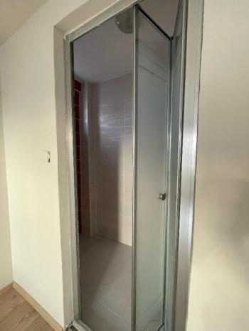 AFYON ÜÇOK EMLAKTAN ALİ İHSANPAŞA MAH KİRALIK 3+1 TEMİZ BAKIMLI DAİRELER