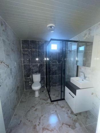 AFYON ÜÇOK EMLAKTAN MAREŞAL MAH KİRALIK ARAKAT SIFIR AYARINDA 2+1 DAİRE 