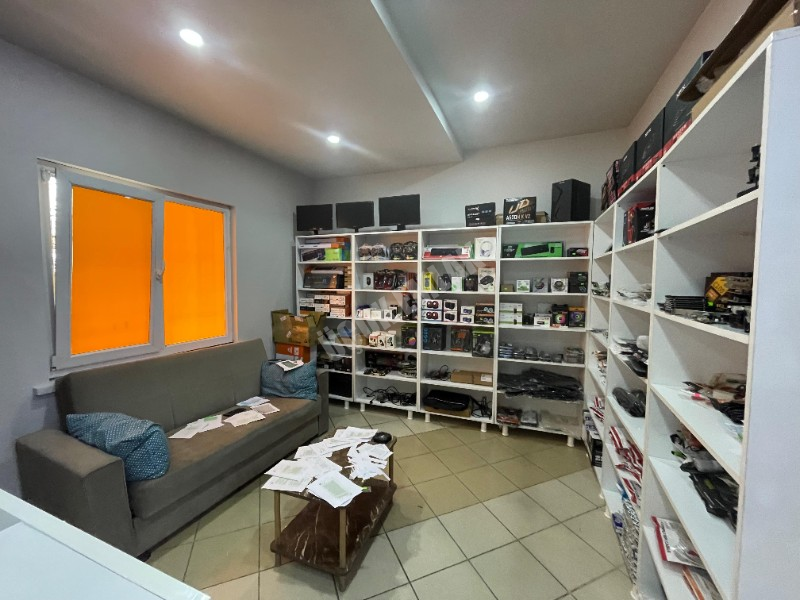 AFYON ÜÇOK EMLAKTAN İSTİKLAL MAH CADDE ÜZERİ SATILIK 50M² DÜKKAN