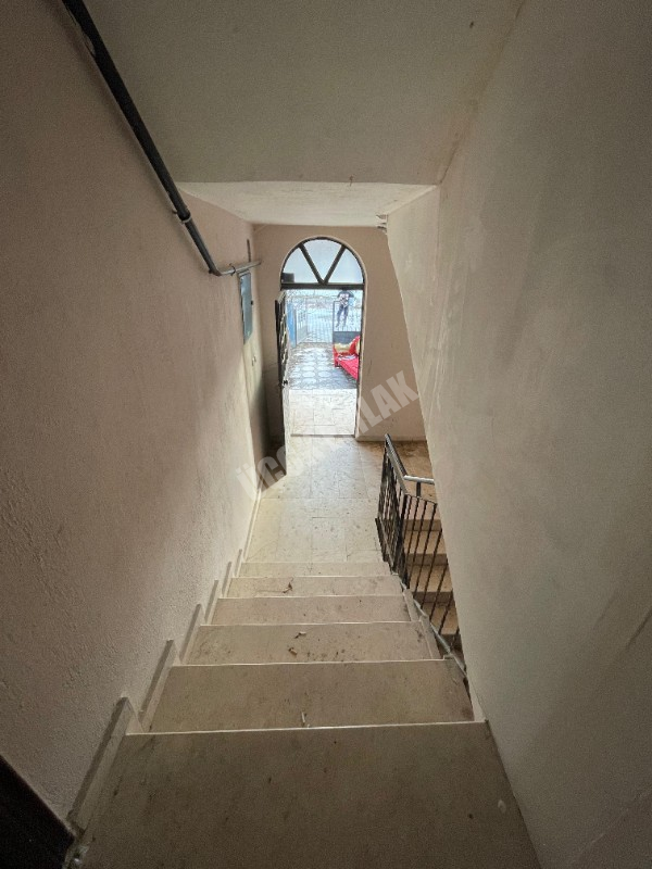 AFYON ÜÇOK EMLAKTAN OSMAN GAZİ MAH KİRALIK 3+1 DAİRE