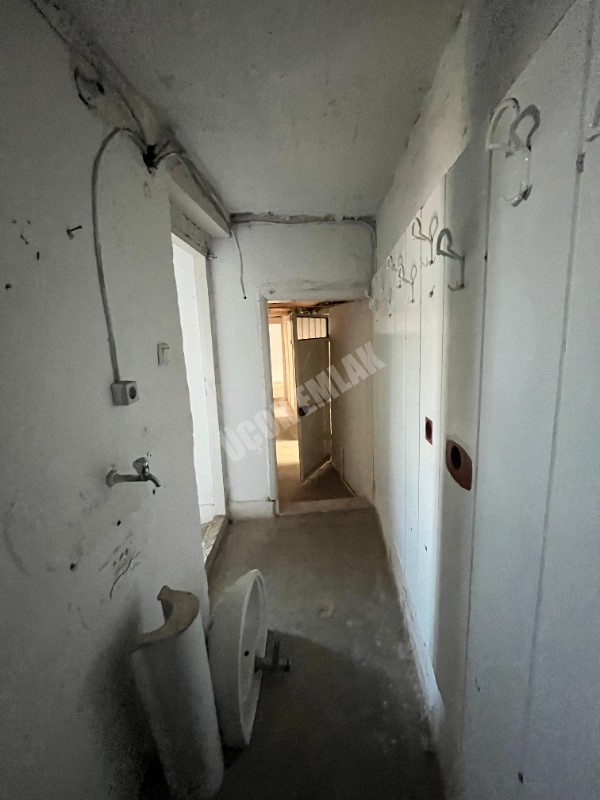 AFYON ÜÇOK EMLAKTAN  SÜMER MAH. KİRALIK 1+1