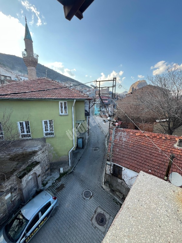 AFYON ÜÇOK EMLAKTAN  SÜMER MAH. KİRALIK 1+1