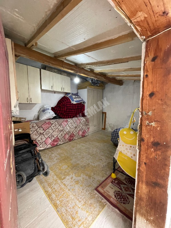 AFYON ÜÇOK EMLAKTAN SATILIK 3+1 MÜSTAKİL EV